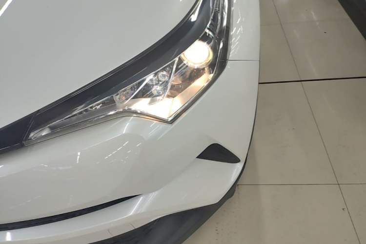 Used Toyota C-HR 2020 2.0L Leading Edition Left Front Headlight