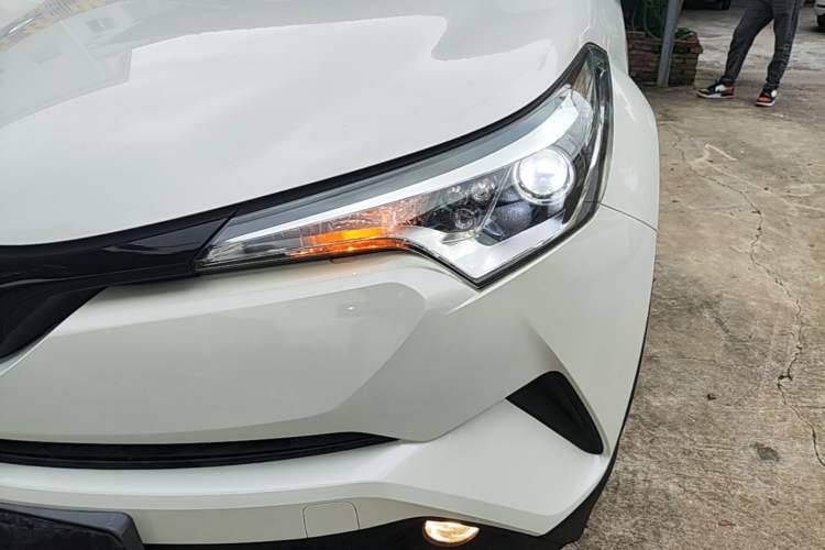 Used Toyota C-HR 2020 2.0L Leading Edition Left Front Headlight