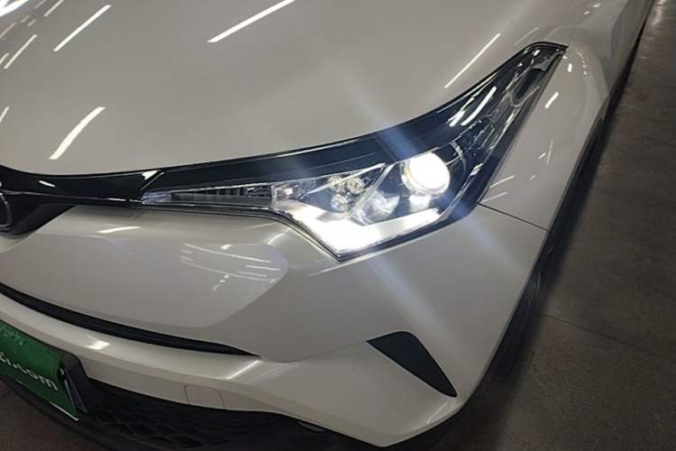 Used Toyota C-HR 2020 2.0L Leading Edition Left Front Headlight