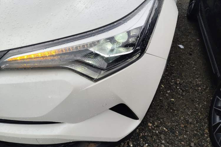 Used Toyota C-HR 2020 2.0L Luxury Edition Left Front Headlight