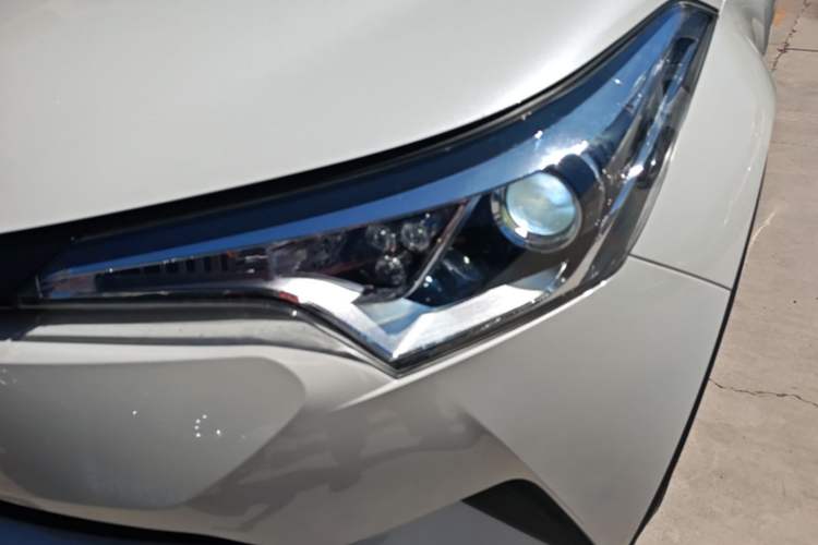 Used Toyota C-HR 2020 2.0L Leading Edition Left Front Headlight