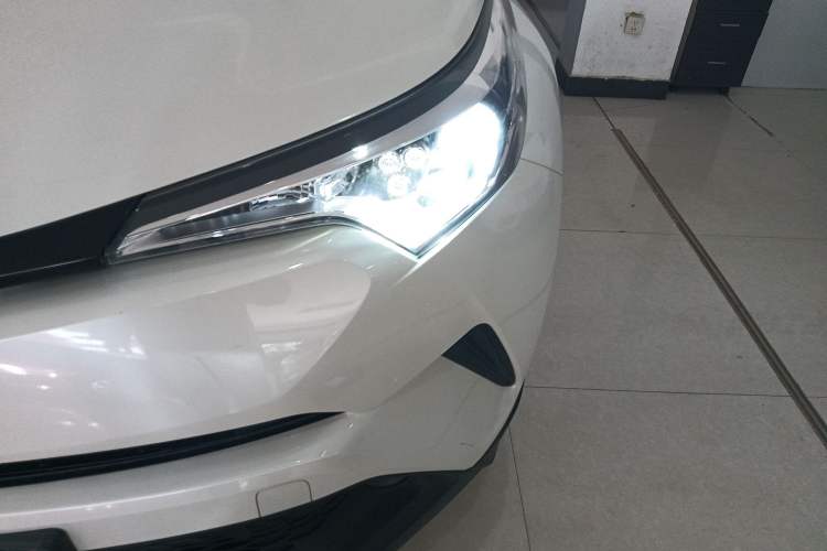 Used Toyota C-HR 2020 2.0L Comfort Edition Left Front Headlight