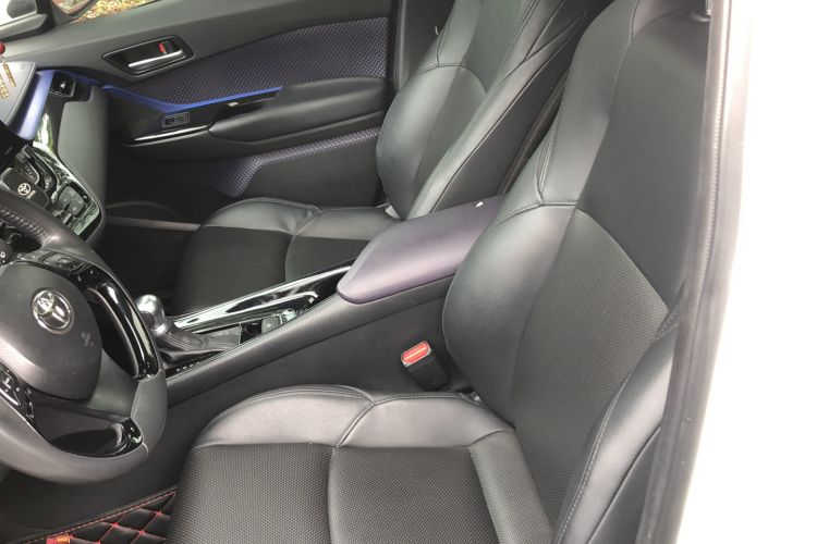 Used Toyota C-HR 2020 2.0L Luxury Edition Left Front Seat