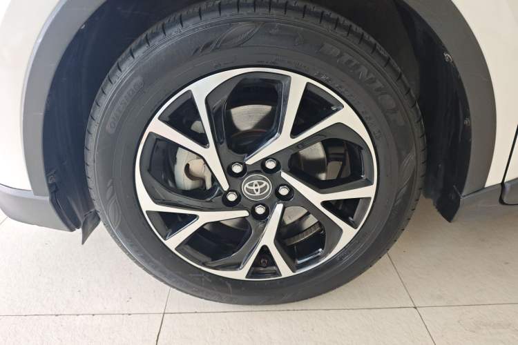 Used Toyota C-HR 2020 2.0L Leading Edition Left Front Wheel Hub