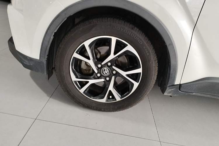 Used Toyota C-HR 2020 2.0L Luxury Edition Left Front Wheel Hub