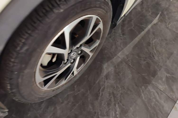 Used Toyota C-HR 2020 2.0L Leading Edition Left Front Wheel Hub