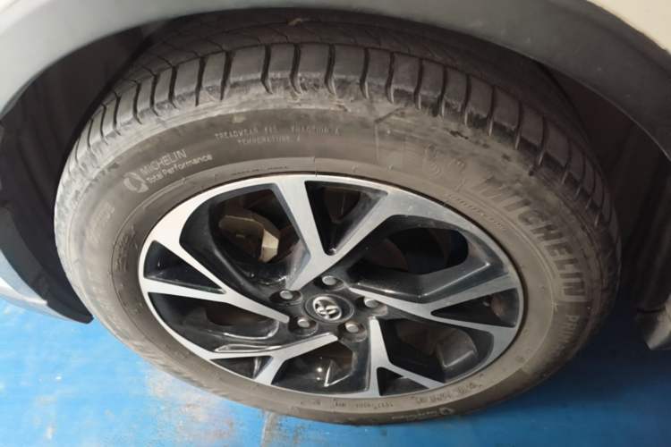 Used Toyota C-HR 2020 2.0L Leading Edition Left Front Wheel Hub