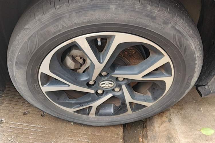 Used Toyota C-HR 2020 2.0L Comfort Edition Left Front Wheel Hub