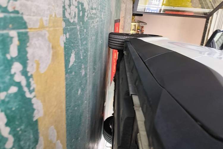 Used Toyota C-HR 2020 2.0L Luxury Edition Left Side Sill