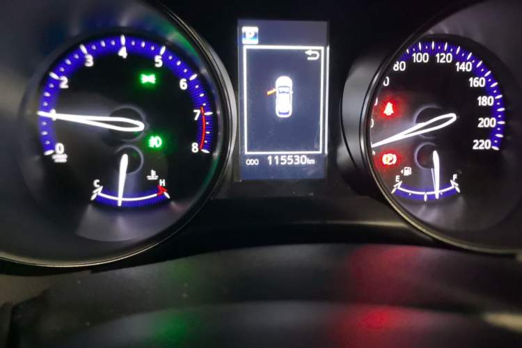 Used Toyota C-HR 2020 2.0L Leading Edition Odometer Close Up