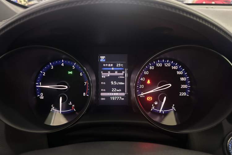 Used Toyota C-HR 2020 2.0L Leading Edition Odometer Close Up