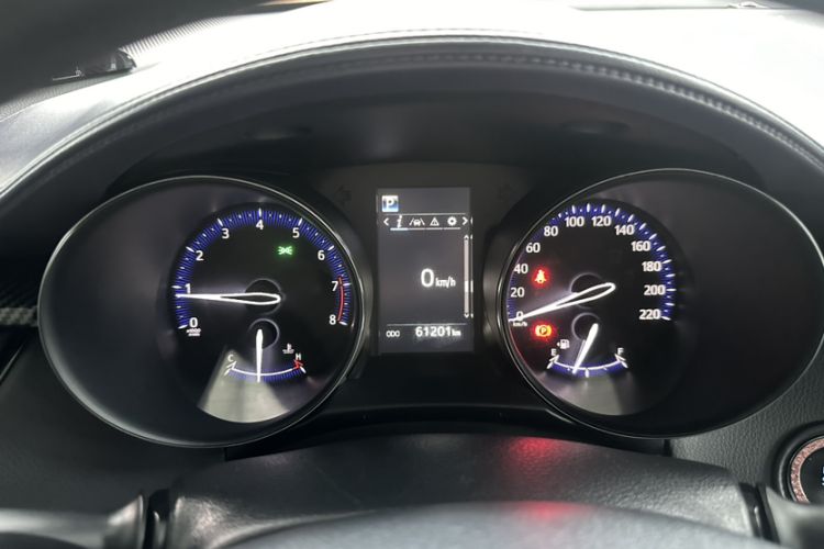 Used Toyota C-HR 2020 2.0L Leading Edition Odometer Close Up