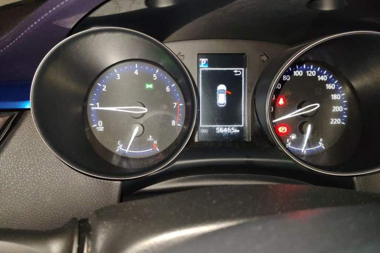 Used Toyota C-HR 2020 2.0L Leading Edition Odometer Close Up