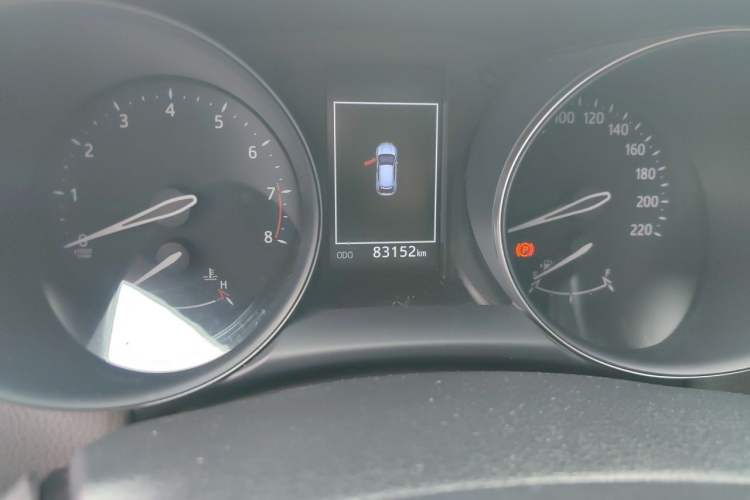 Used Toyota C-HR 2020 2.0L Leading Edition Odometer Close Up