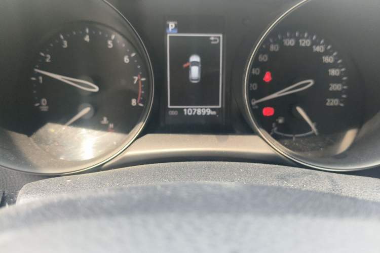 Used Toyota C-HR 2020 2.0L Leading Edition Odometer Close Up