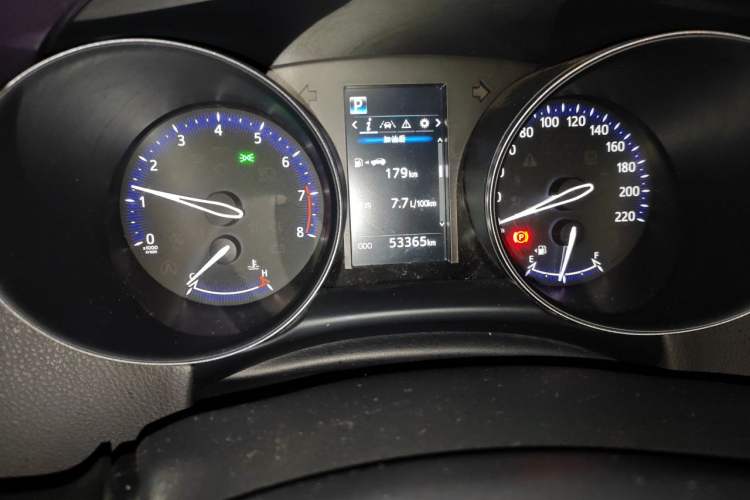 Used Toyota C-HR 2020 2.0L Leading Edition Odometer Close Up