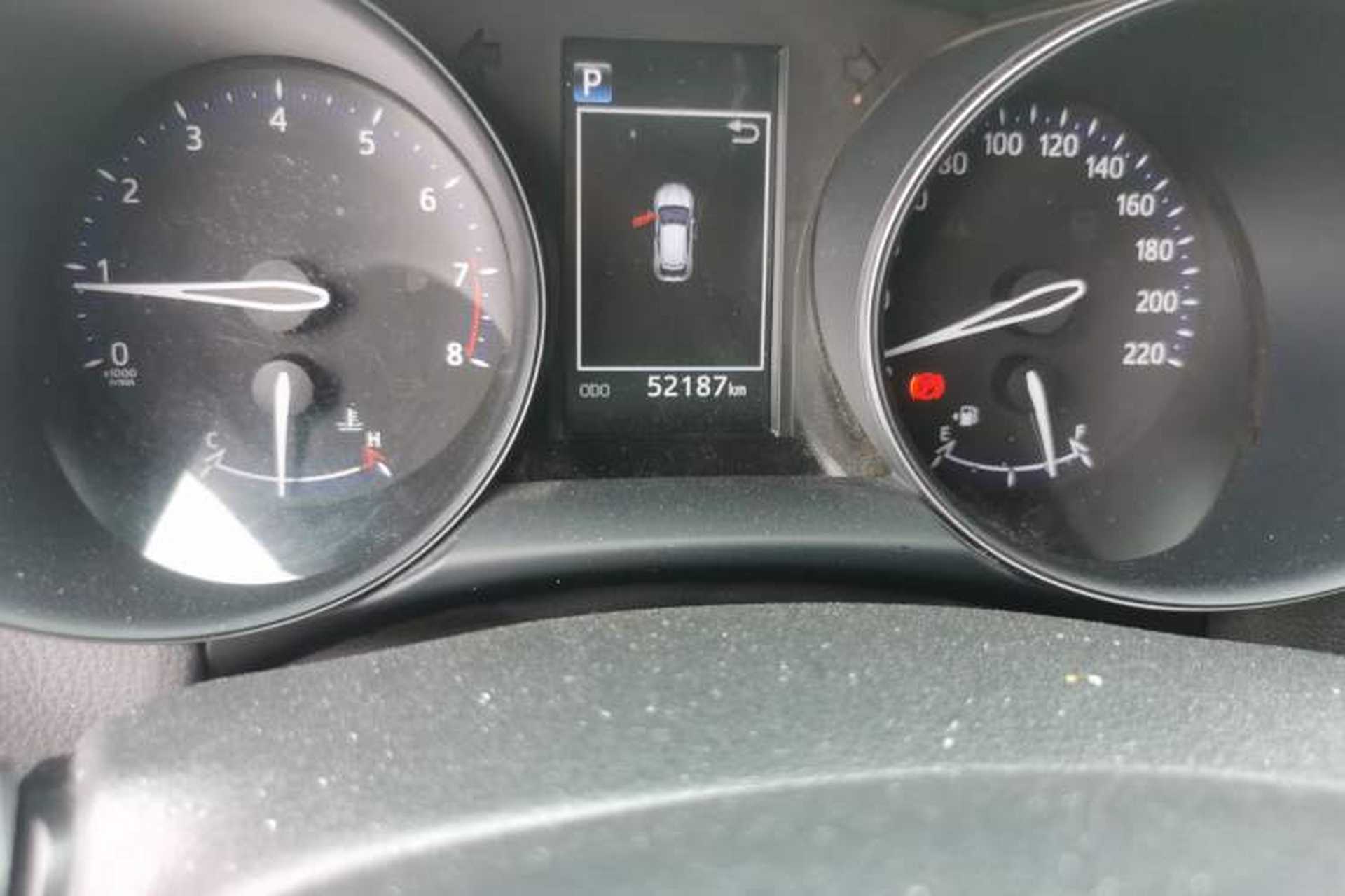 Used Toyota C-HR 2020 2.0L Leading Edition Odometer Close Up