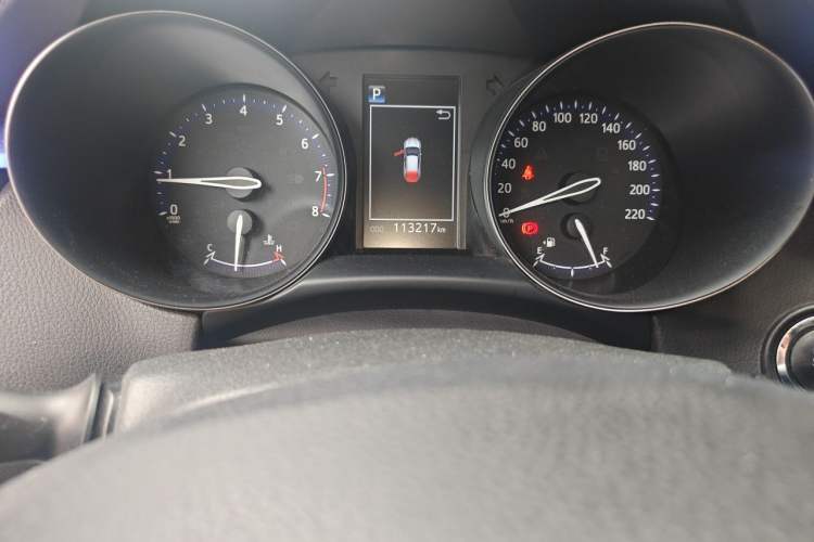 Used Toyota C-HR 2020 2.0L Leading Edition Odometer Close Up