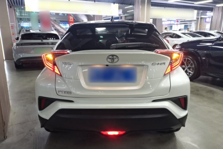 Used Toyota C-HR 2020 2.0L Luxury Edition Rear