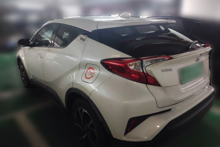 Used Toyota C-HR 2020 2.0L Leading Edition Rear Left 45 Deg