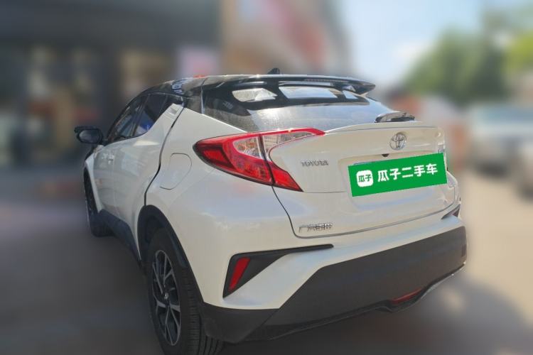 Used Toyota C-HR 2020 2.0L Leading Edition Rear Left 45 Deg