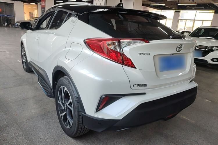 Used Toyota C-HR 2020 2.0L Leading Edition Rear Left 45 Deg
