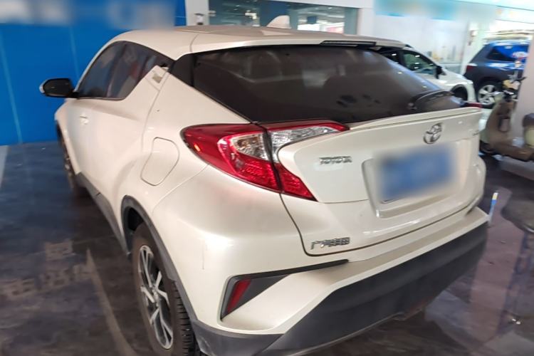 Used Toyota C-HR 2020 2.0L Leading Edition Rear Left 45 Deg