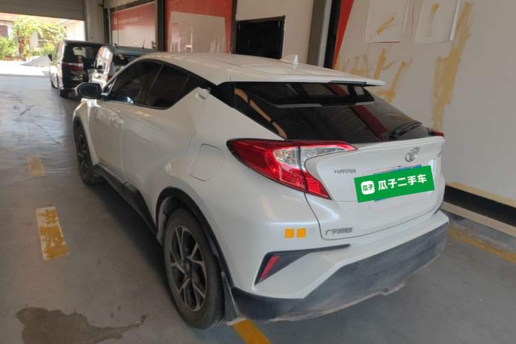 Used Toyota C-HR 2020 2.0L Leading Edition Rear Left 45 Deg