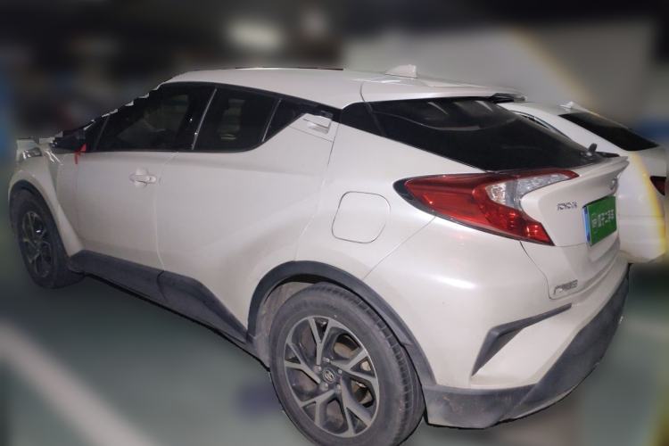 Used Toyota C-HR 2020 2.0L Leading Edition Rear Left 45 Deg