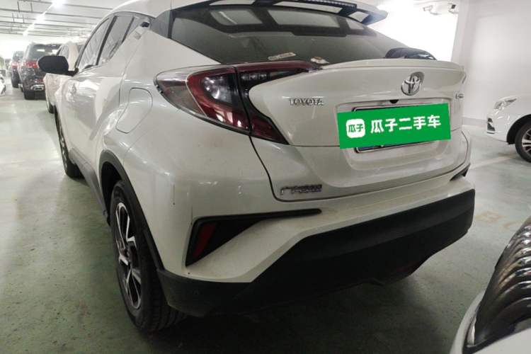 Used Toyota C-HR 2020 2.0L Luxury Edition Rear Left 45 Deg