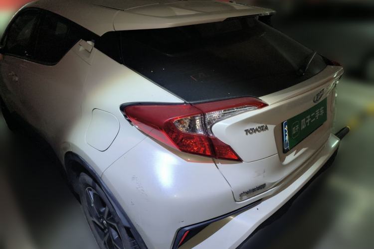 Used Toyota C-HR 2020 2.0L Leading Edition Rear Left 45 Deg
