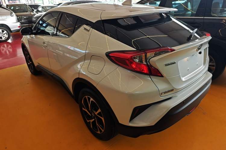 Used Toyota C-HR 2020 2.0L Leading Edition Rear Left 45 Deg
