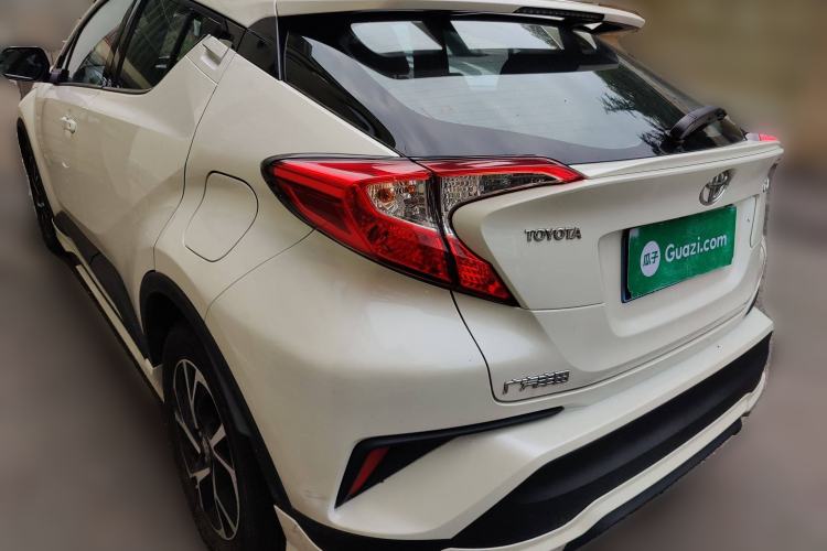 Used Toyota C-HR 2020 2.0L Leading Edition Rear Left 45 Deg
