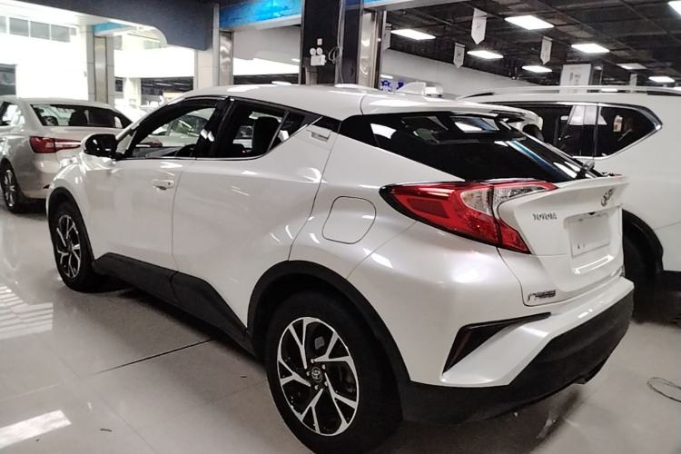 Used Toyota C-HR 2020 2.0L Leading Edition Rear Left 45 Deg
