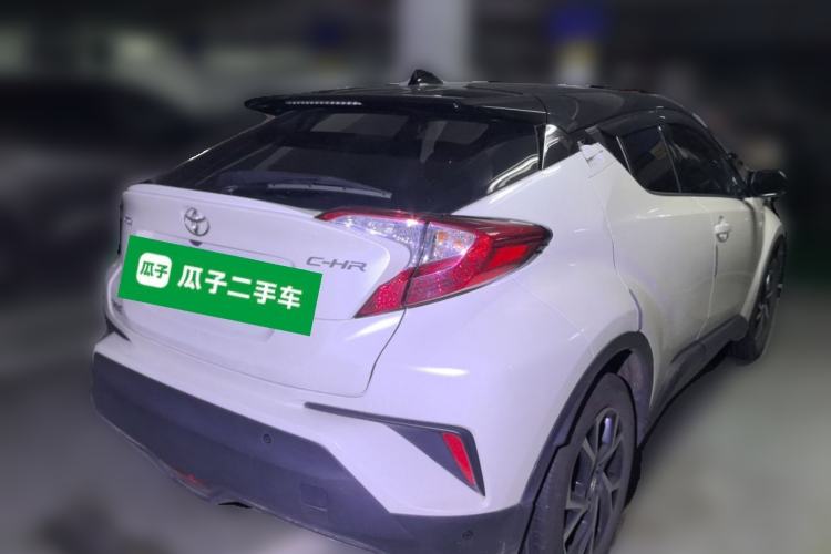 Used Toyota C-HR 2020 2.0L Leading Edition Rear Right 45 Deg