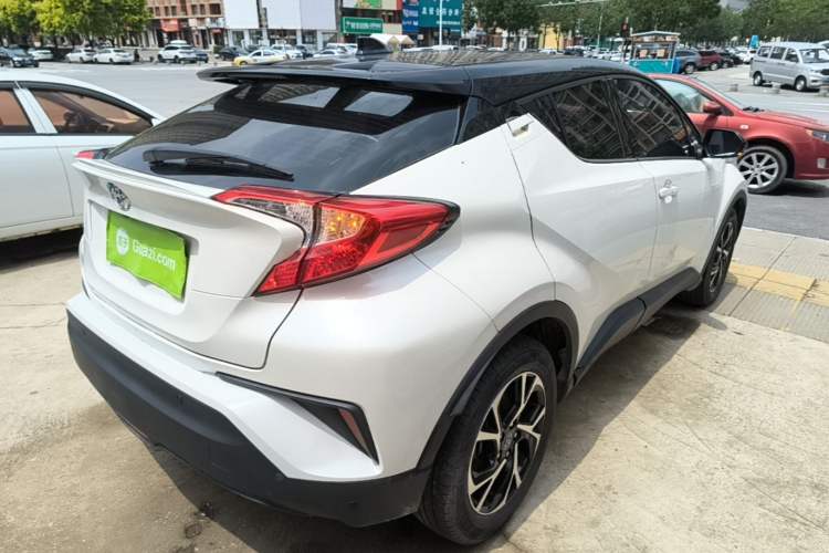 Used Toyota C-HR 2020 2.0L Leading Edition Rear Right 45 Deg