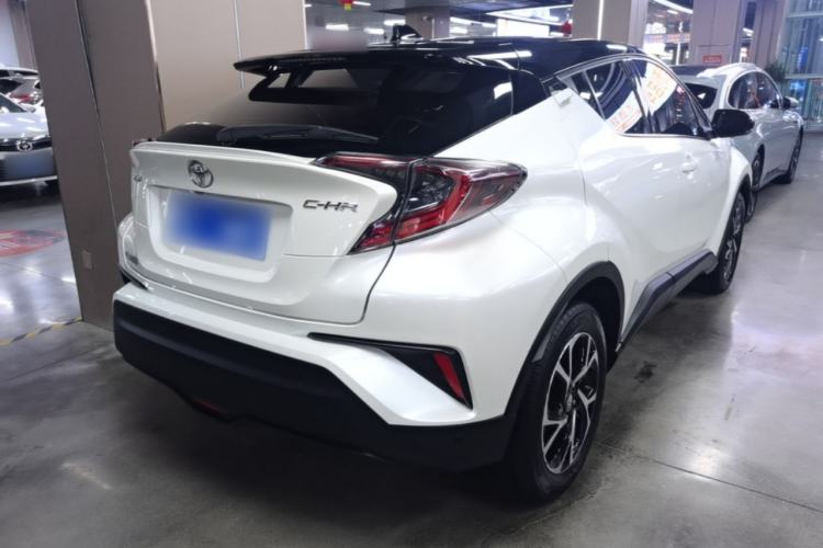 Used Toyota C-HR 2020 2.0L Luxury Edition Rear Right 45 Deg