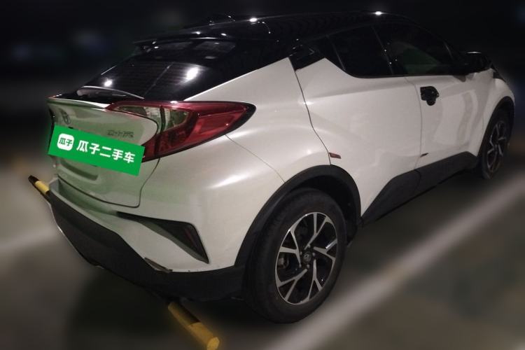 Used Toyota C-HR 2020 2.0L Leading Edition Rear Right 45 Deg