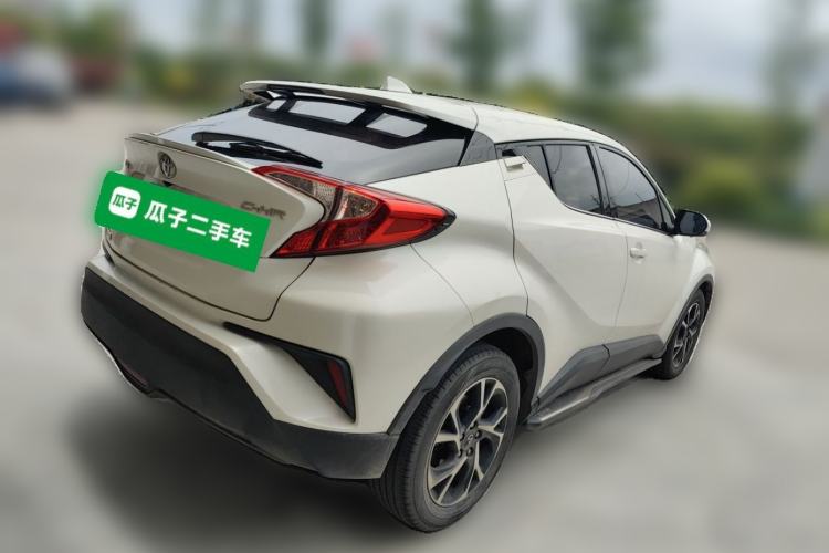 Used Toyota C-HR 2020 2.0L Leading Edition Rear Right 45 Deg