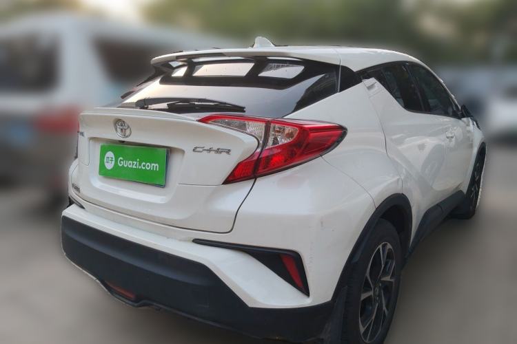 Used Toyota C-HR 2020 2.0L Leading Edition Rear Right 45 Deg