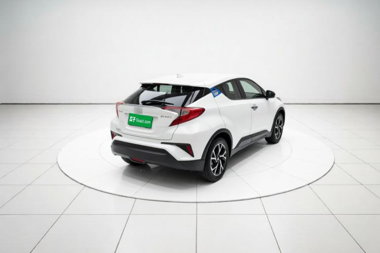 Used Toyota C-HR 2020 2.0L Leading Edition Rear Right 45 Deg