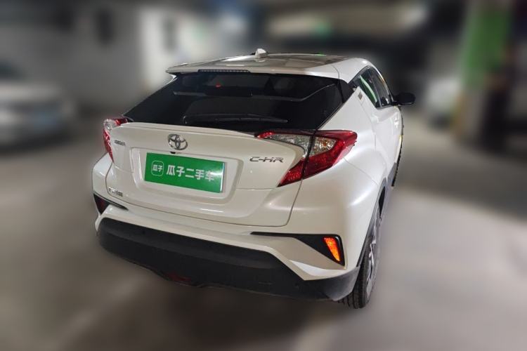 Used Toyota C-HR 2020 2.0L Leading Edition Rear Right 45 Deg