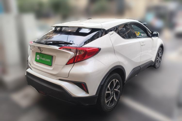 Used Toyota C-HR 2020 2.0L Leading Edition Rear Right 45 Deg