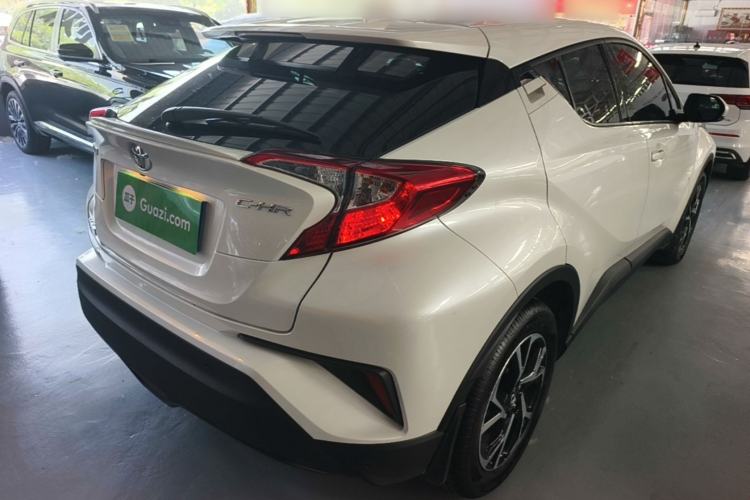 Used Toyota C-HR 2020 2.0L Leading Edition Rear Right 45 Deg