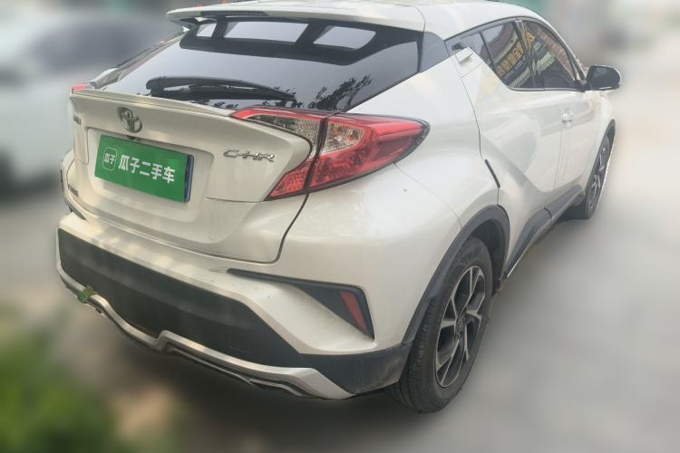 Used Toyota C-HR 2020 2.0L Leading Edition Rear Right 45 Deg