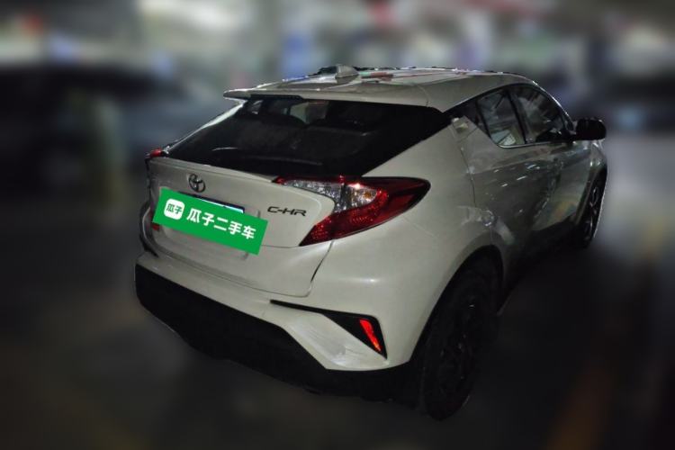Used Toyota C-HR 2020 2.0L Leading Edition Rear Right 45 Deg