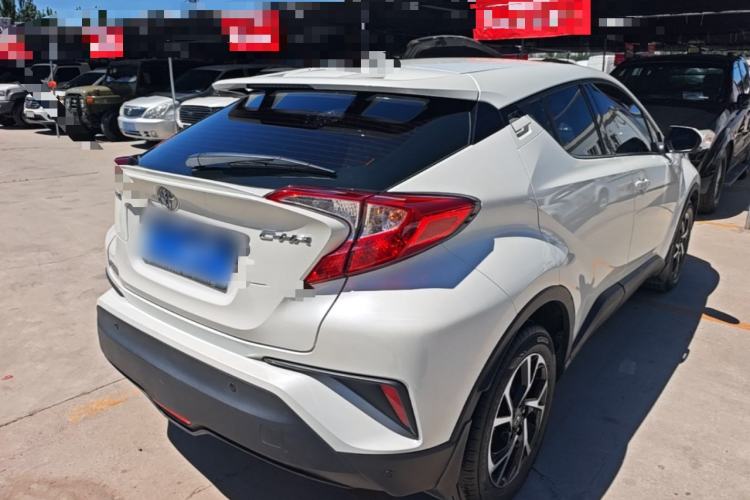 Used Toyota C-HR 2020 2.0L Leading Edition Rear Right 45 Deg