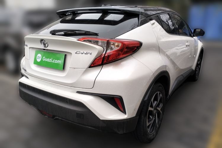 Used Toyota C-HR 2020 2.0L Leading Edition Rear Right 45 Deg