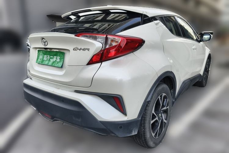 Used Toyota C-HR 2020 2.0L Leading Edition Rear Right 45 Deg