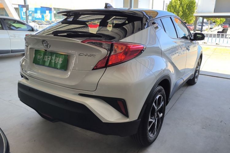 Used Toyota C-HR 2020 2.0L Leading Edition Rear Right 45 Deg